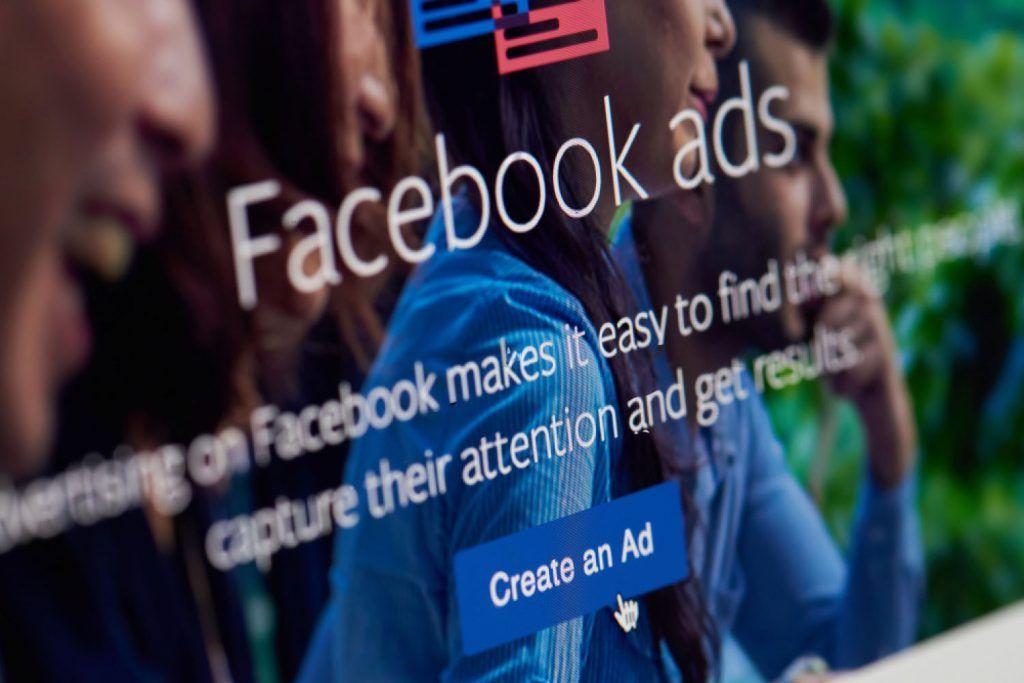 capture attention with facebook posts